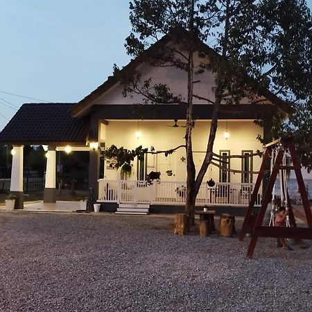 D'Lamar Homestay Pendang エクステリア 写真